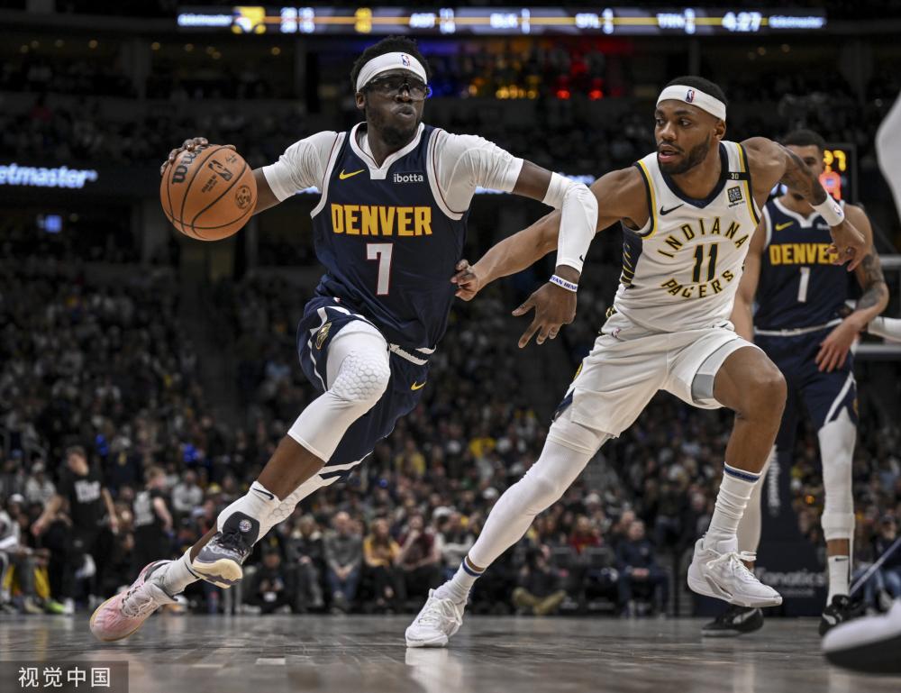 均位居球队 均位居球队