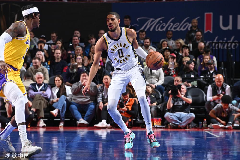 球迷的瞩目 球迷的瞩目