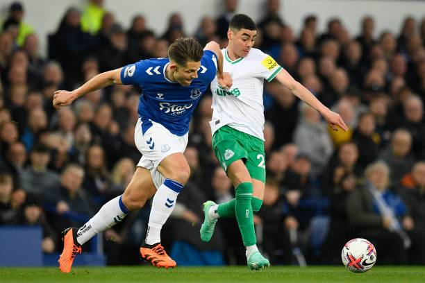 升入奥超的 升入奥超的